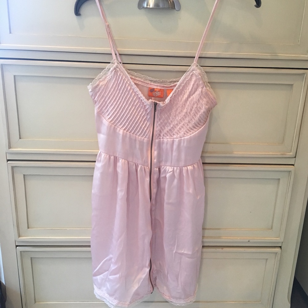 🆕 🌸 Urban Behavior Pink Silky Lace dress